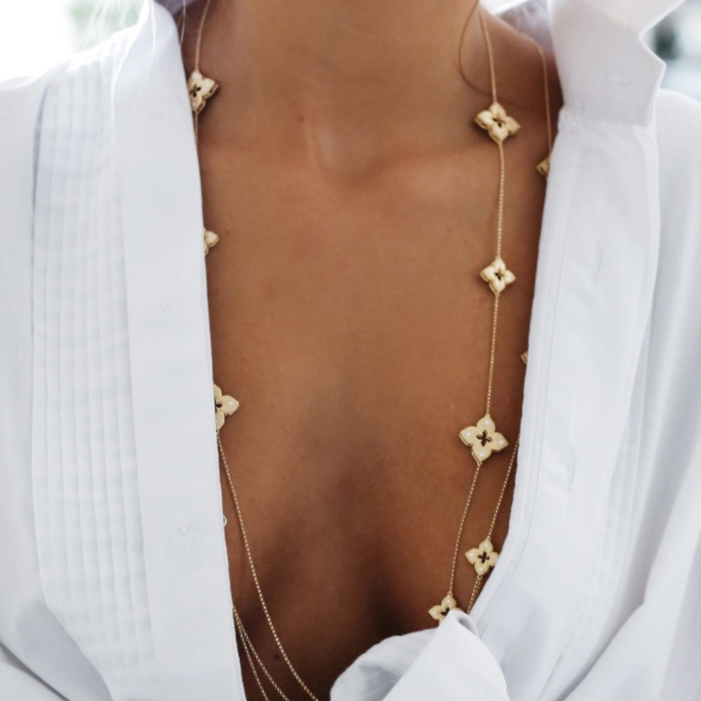 Princess Station Necklace Flowers Set Yellow Gold Finish
